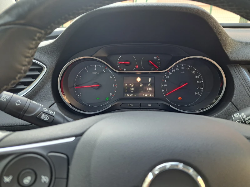 Opel Grandland X 2.0 CDTi 177 к.с Ultimate-Напълно Обслужен, снимка 10 - Автомобили и джипове - 51437324