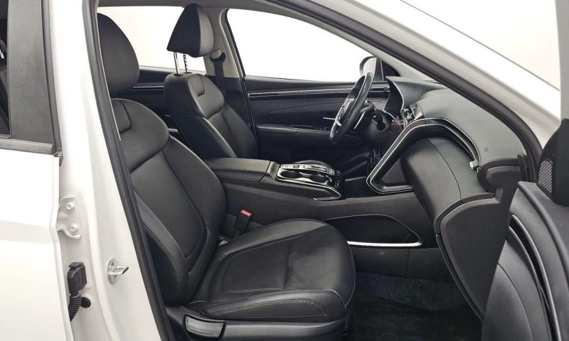 Hyundai Tucson Gasoline 1.6 Turbo 2WD Modern, снимка 11 - Автомобили и джипове - 52069932