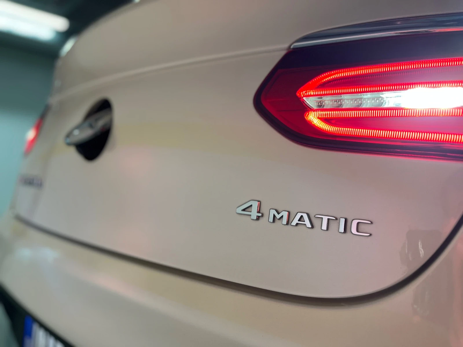 Mercedes-Benz GLC 220 Coupe - изображение 6