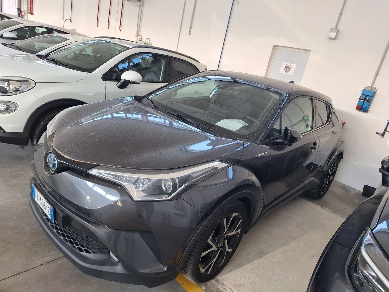 Toyota C-HR 1.8 HYBRID ГАРАНЦИОННА CAR PLAY ANDROID AUTO WAZE - изображение 3