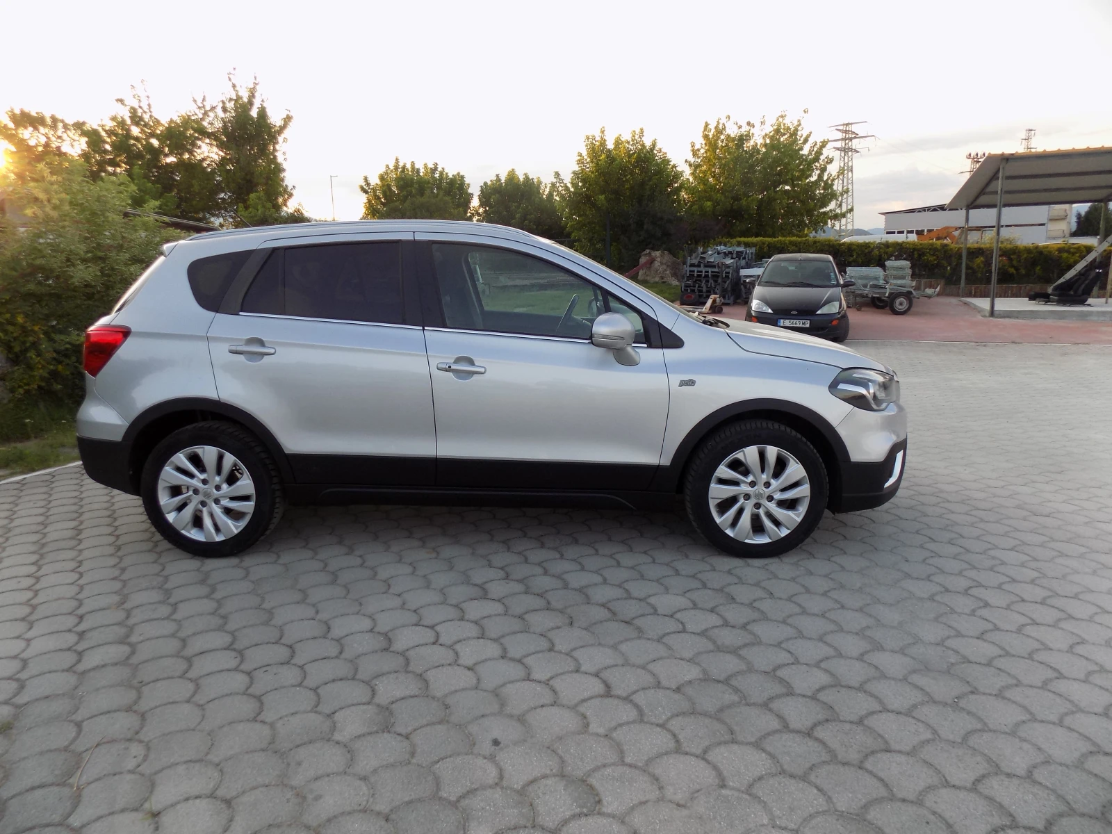 Suzuki SX4 S-Cross  - изображение 4