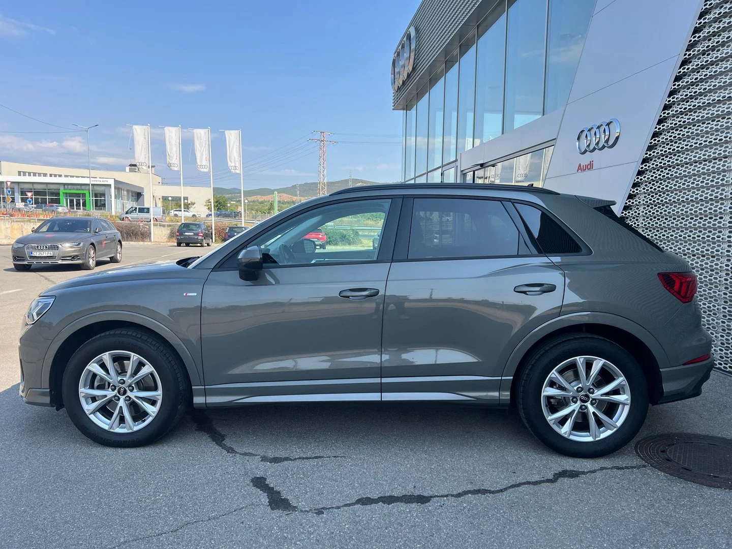 Audi Q3 S line 40 TDI quattro - изображение 5