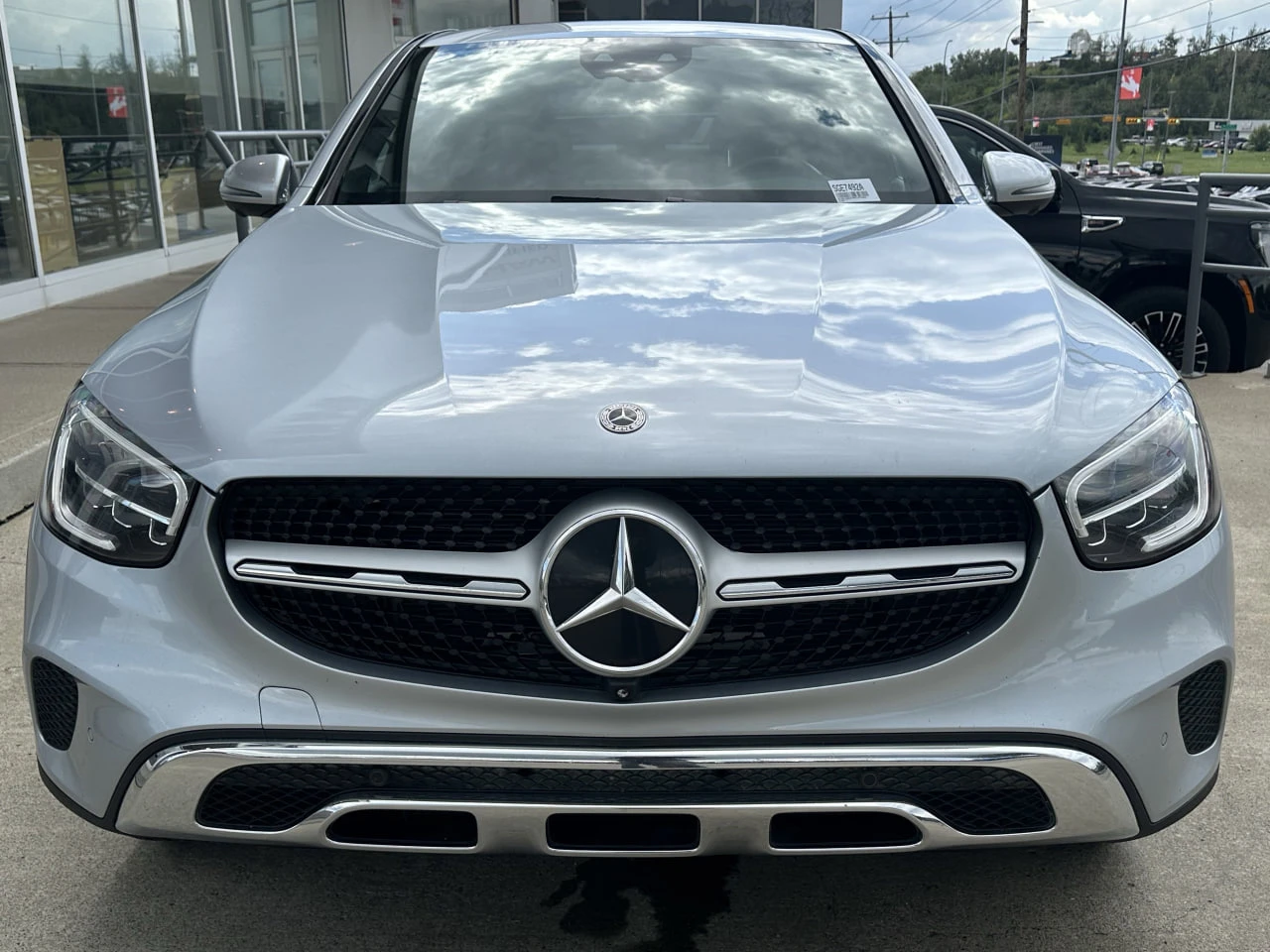 Mercedes-Benz GLC 300 * CARFAX * АВТО КРЕДИТ * ЦЕНА ДО БГ! - изображение 2