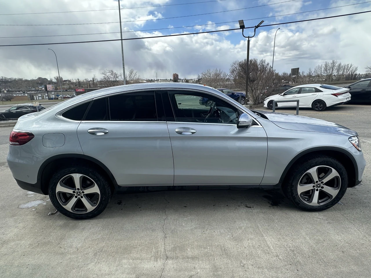 Mercedes-Benz GLC 300 * CARFAX * АВТО КРЕДИТ * ЦЕНА ДО БГ! - изображение 7