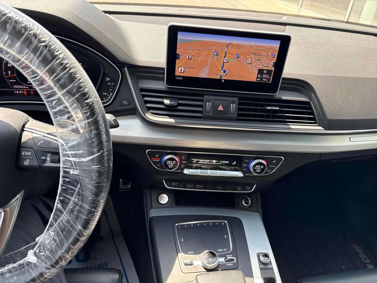Audi SQ5 ВСИЧКИ ЕКСТРИ * ГЛАВНО ПРЕДСТАВИТЕЛСТВО НА AUDI* , снимка 9 - Автомобили и джипове - 54611830