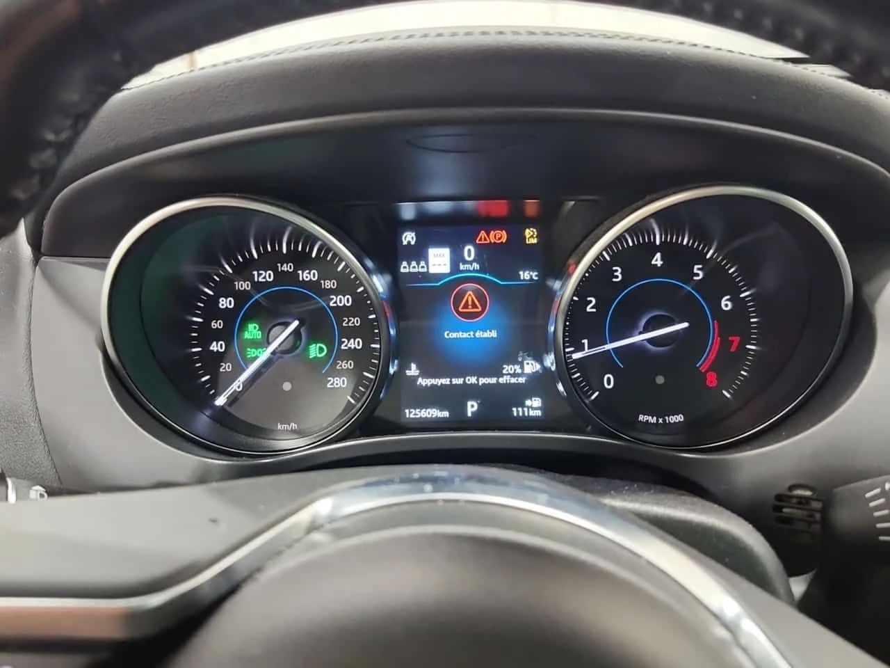 Jaguar F-PACE * PRESTIGE * CARFAX * ПОДГРЕВИ * ПАНО * 2 КЛЮЧА , снимка 9 - Автомобили и джипове - 54820205