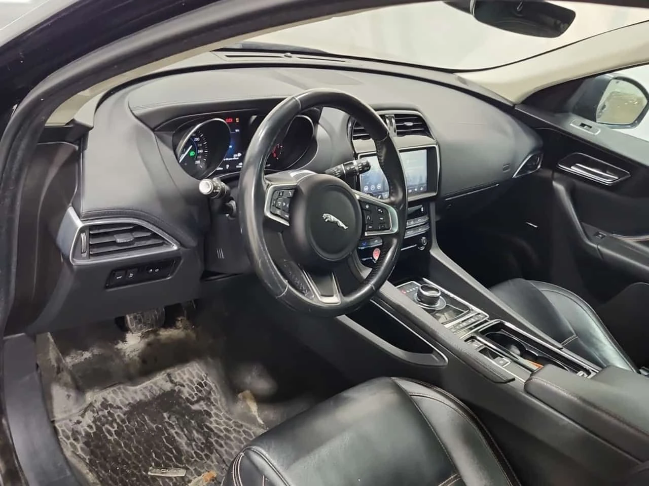 Jaguar F-PACE * PRESTIGE * CARFAX * ПОДГРЕВИ * ПАНО * 2 КЛЮЧА , снимка 10 - Автомобили и джипове - 54820205