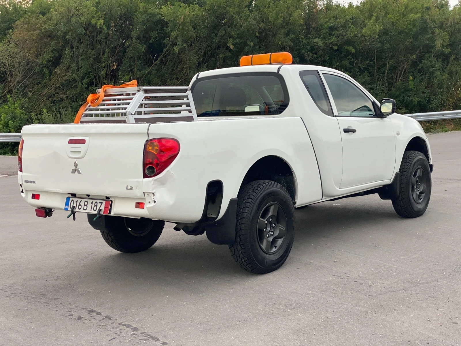 Mitsubishi L200 2, 5 TDI/136 k/Клима, снимка 6 - Автомобили и джипове - 55253347