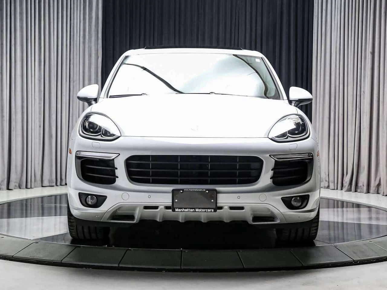 Porsche Cayenne * S PLATINUM E HYBRID V6| AIRSUSPENSION| 21INCHWHE, снимка 11 - Автомобили и джипове - 56297303