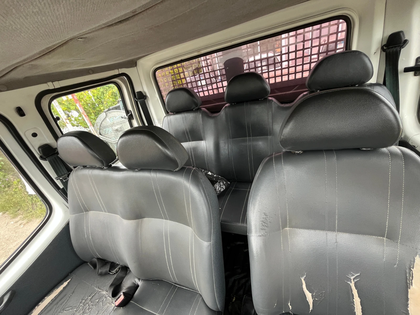 Ford Transit 2.5 ДИЗЕЛ - изображение 8