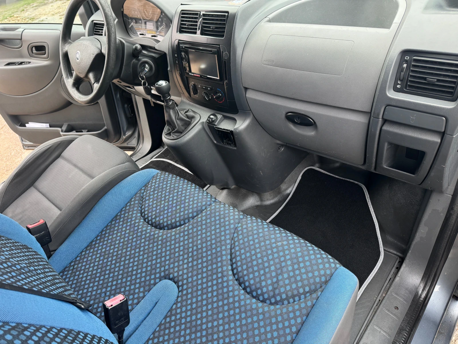 Fiat Scudo 2.0HDI 5+ 1 - изображение 6