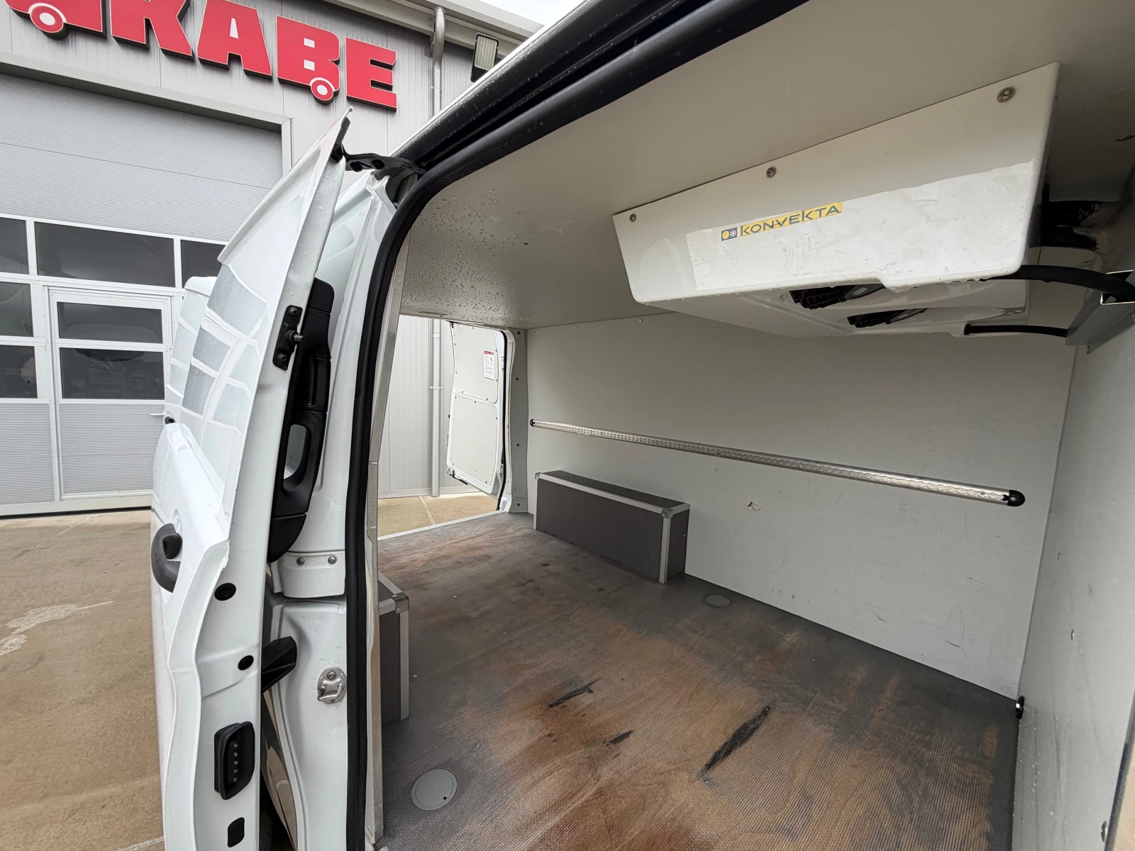 Mercedes-Benz Vito ХЛАДИЛЕН!KONVEKTA!LONG!FULL!LED!ТОП!, снимка 8 - Бусове и автобуси - 54065517