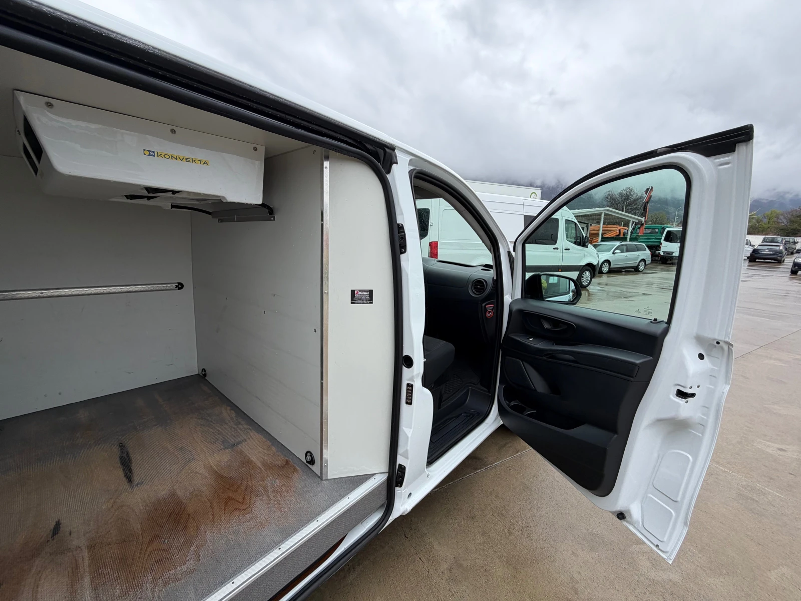 Mercedes-Benz Vito ХЛАДИЛЕН!KONVEKTA!LONG!FULL!LED!ТОП!, снимка 7 - Бусове и автобуси - 54065517