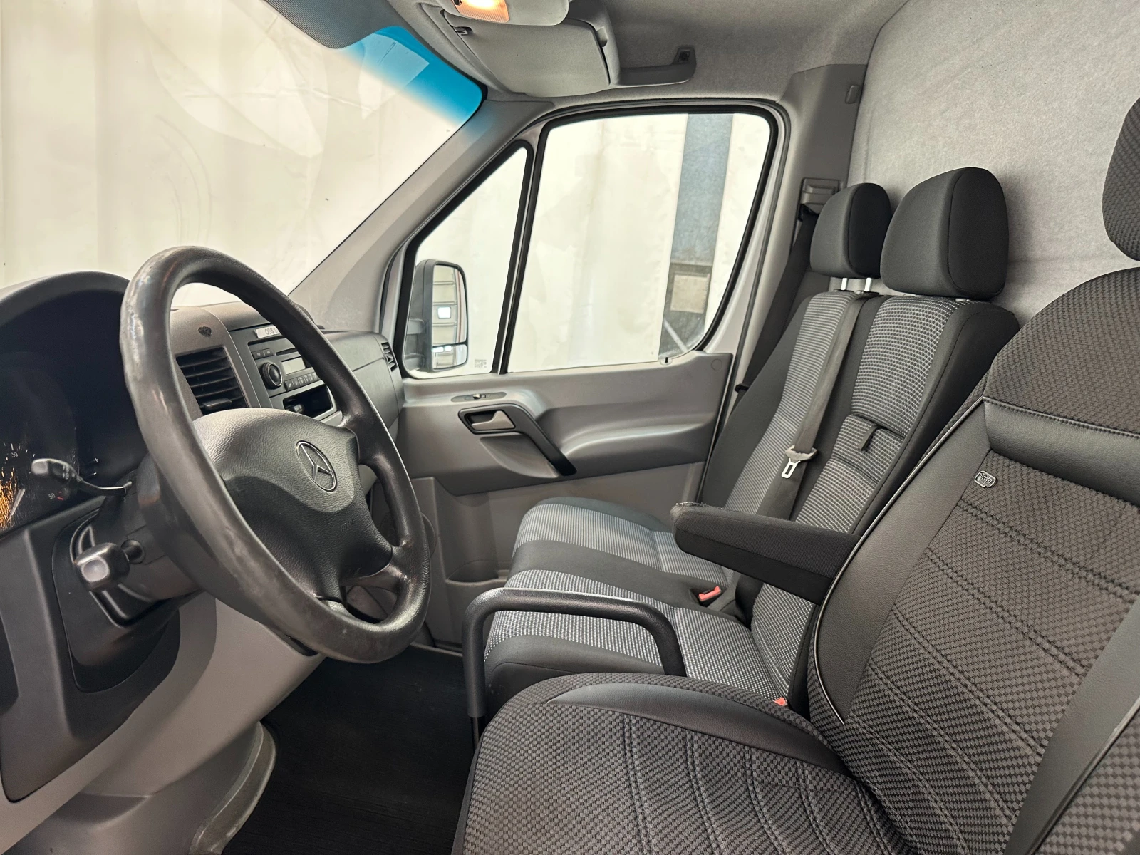 Mercedes-Benz Sprinter 316, снимка 7 - Бусове и автобуси - 56390088