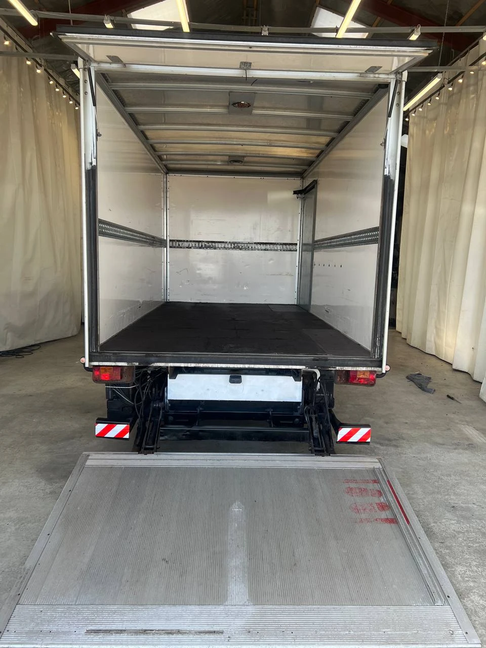 Mercedes-Benz Sprinter 316, снимка 4 - Бусове и автобуси - 56390088