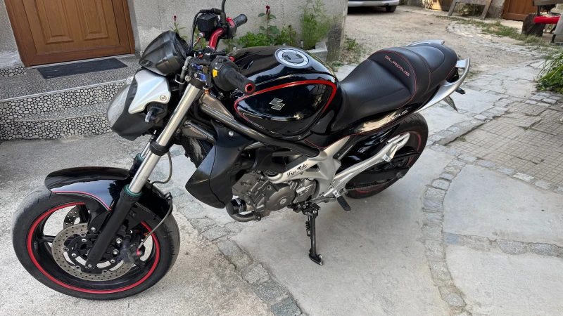 Suzuki Gladius, снимка 3 - Мотоциклети и мототехника - 51541690