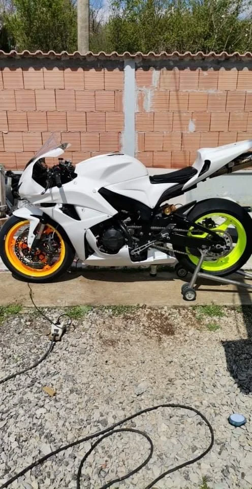 Honda Cbr 600rr - изображение 4