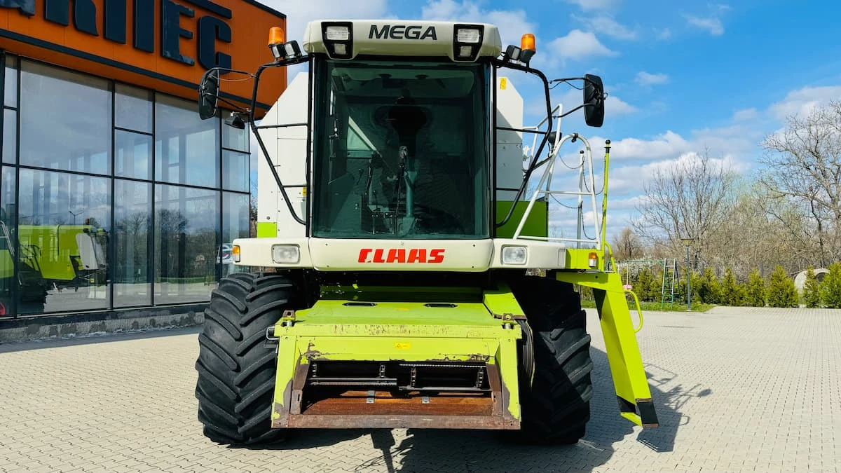 Комбайн Claas MEGA 370 4x4, снимка 3 - Селскостопанска техника - 50057704