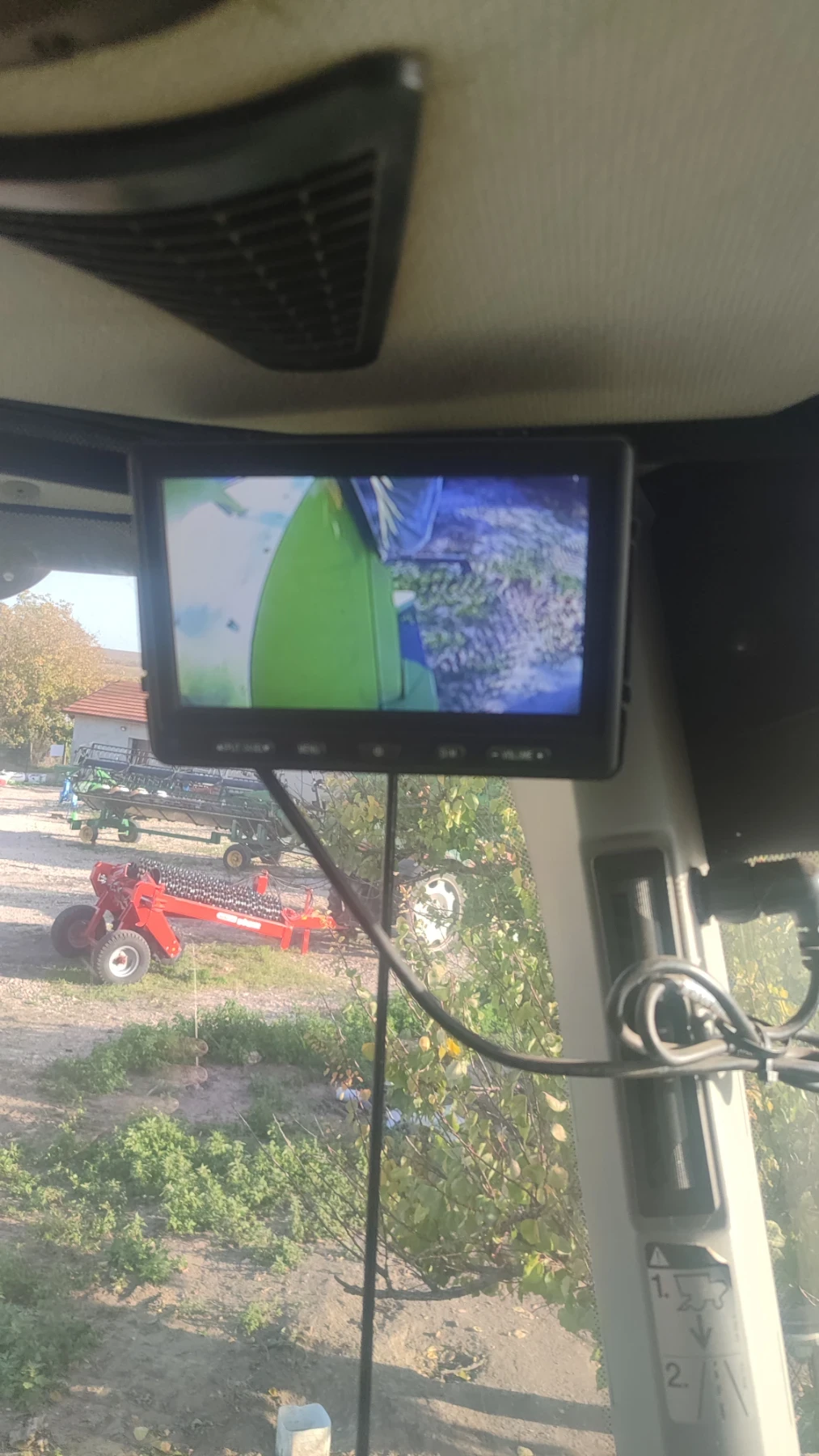 Комбайн Claas Lexion 670 Montana 4x4 - изображение 4