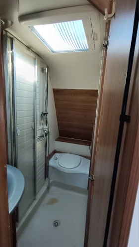 Каравана Burstner Averso 450, снимка 12