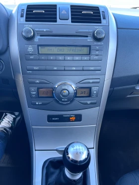 Toyota Corolla 2.0 D4D 126 k.c., снимка 13