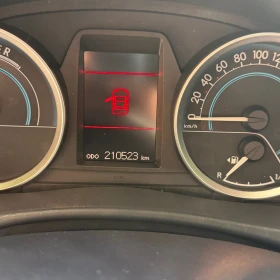 Toyota Auris, снимка 8