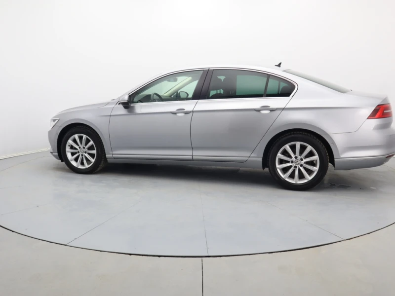 VW Passat 1.5 TSI 2г. ГАРАНЦИЯ, снимка 7 - Автомобили и джипове - 48322814