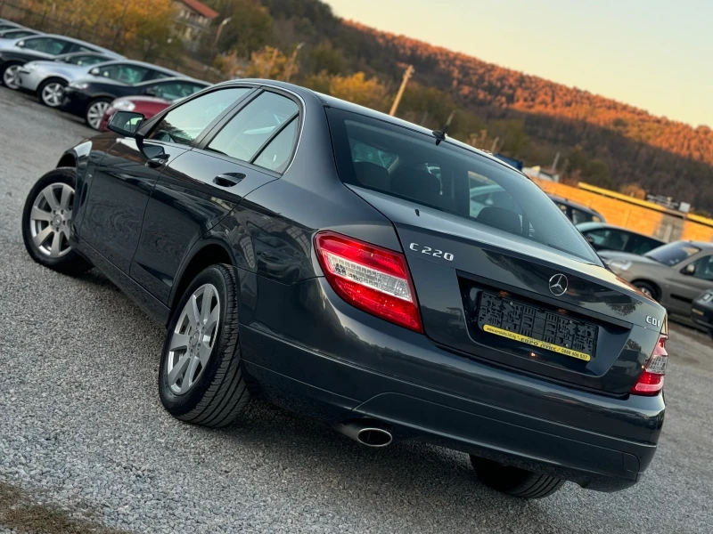 Mercedes-Benz C 220 2.2CDI 170кс НАВИ ПОДГРЕВ МУЛТИ-ВОЛАН , снимка 4 - Автомобили и джипове - 47869413