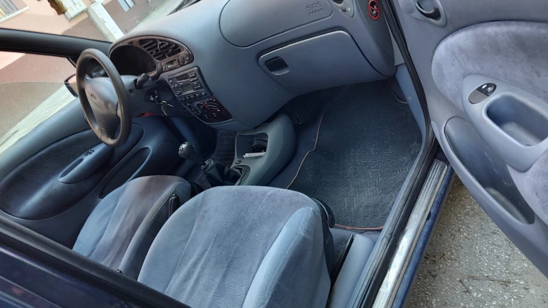 Ford Fiesta, снимка 5 - Автомобили и джипове - 48104296