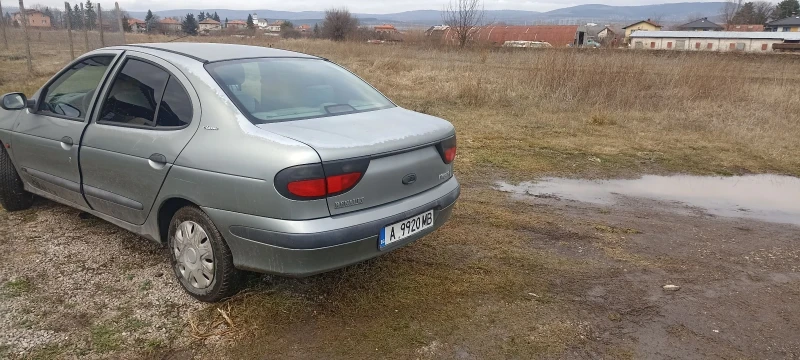 Renault Megane 1.6 МЕТАН/Бензин , снимка 2 - Автомобили и джипове - 48295444