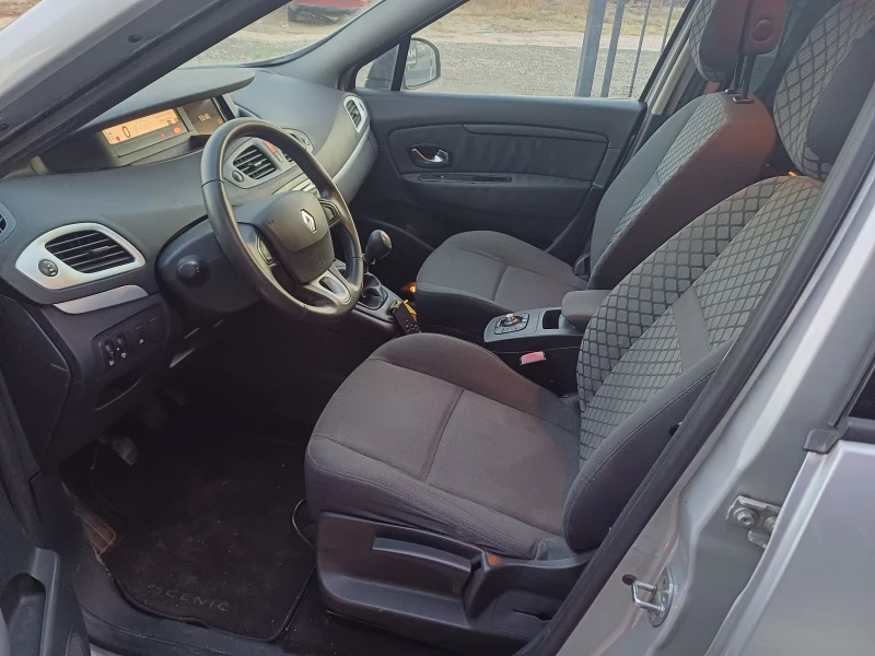 Renault Scenic 1.5dci 90k.c, снимка 8 - Автомобили и джипове - 48990803