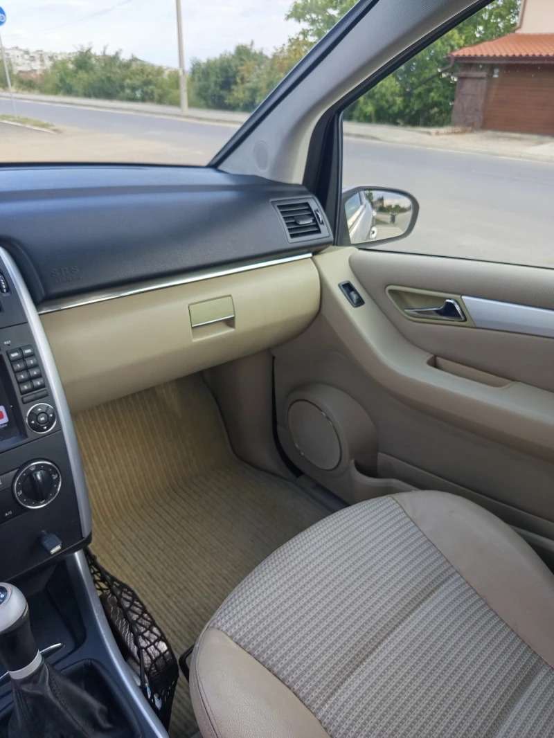 Mercedes-Benz B 200, снимка 11 - Автомобили и джипове - 51909488