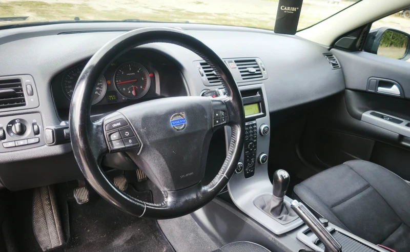 Volvo C30 1.6d 115к.с, снимка 11 - Автомобили и джипове - 52508039