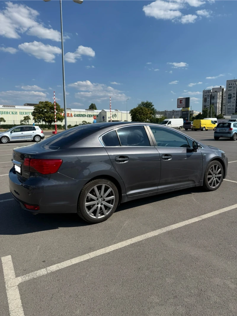 Toyota Avensis, снимка 4 - Автомобили и джипове - 52045784