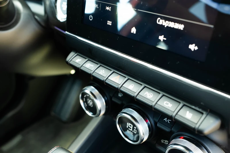 Renault Arkana 1.6 Hybrid RS-Line Гаранция, снимка 16 - Автомобили и джипове - 52396520