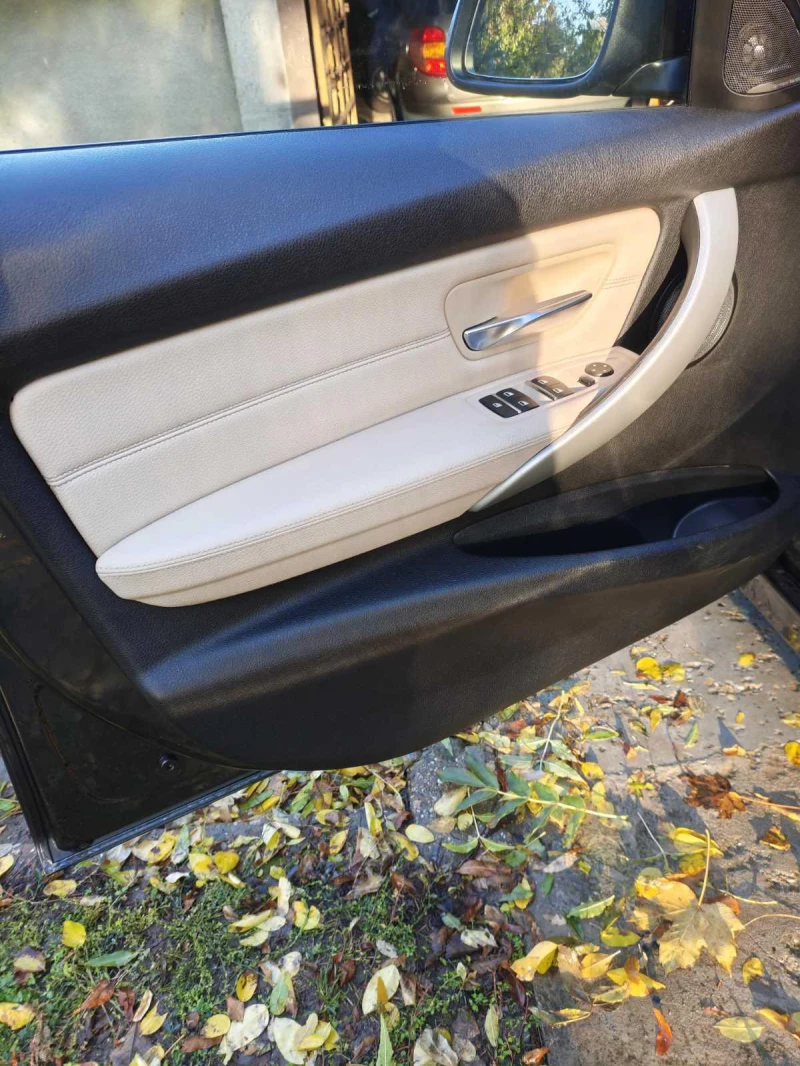 BMW 320, снимка 15 - Автомобили и джипове - 52373469