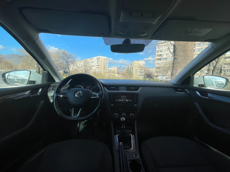 Skoda Octavia 1.8 TSI 180к.с. Facelift LED Vision, снимка 12 - Автомобили и джипове - 52805649