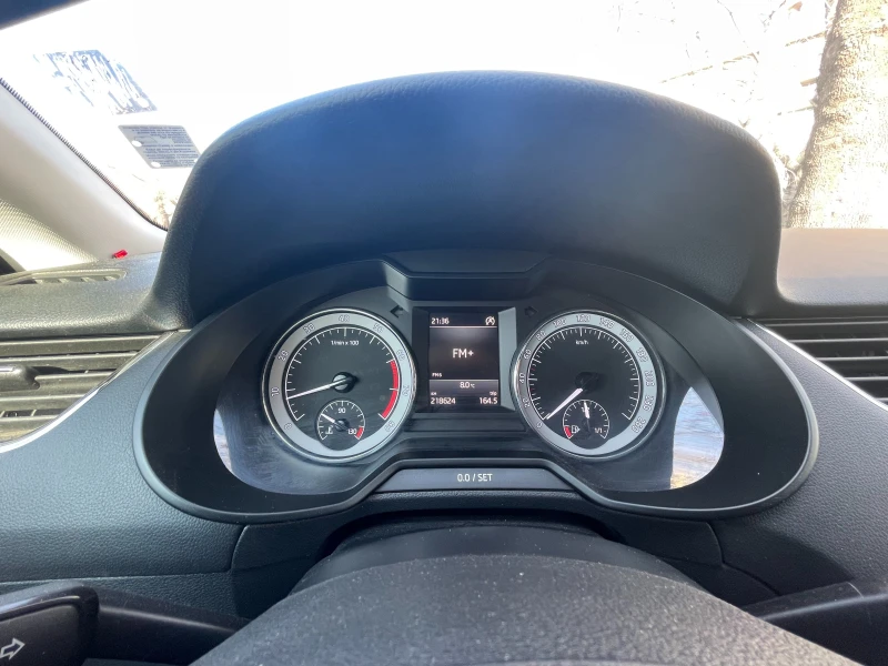 Skoda Octavia 1.8 TSI 180к.с. Facelift LED Vision, снимка 9 - Автомобили и джипове - 52805649