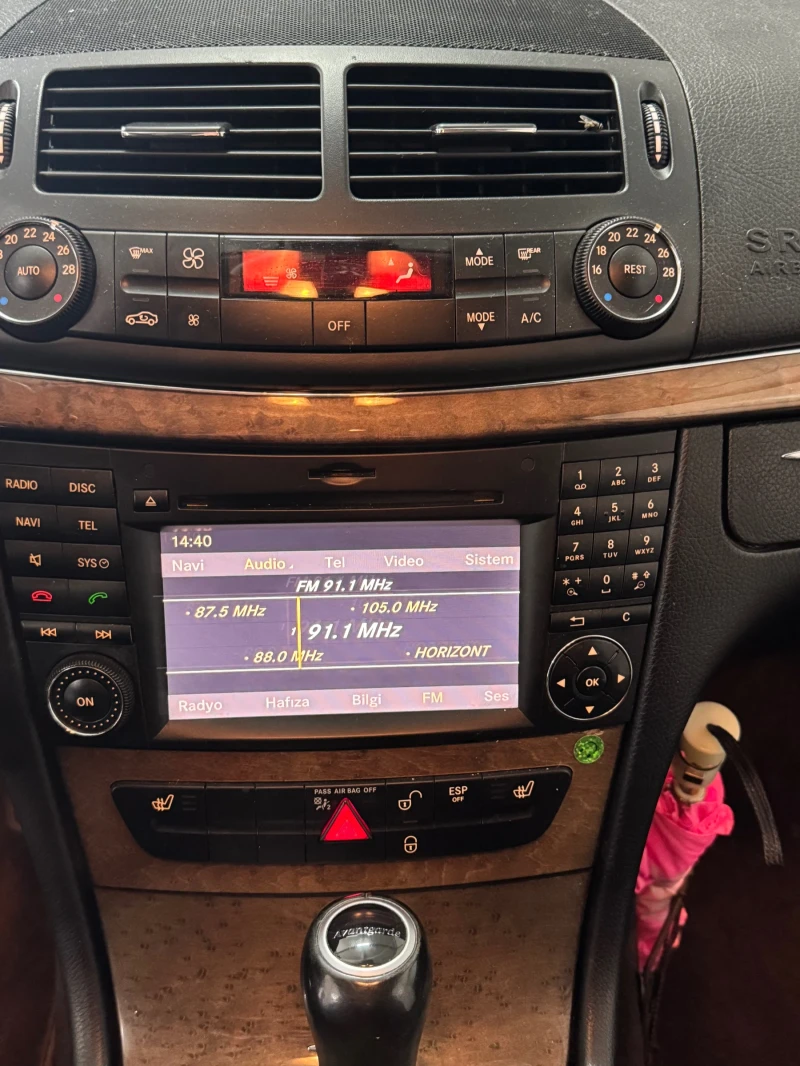 Mercedes-Benz E 220 Е220, снимка 13 - Автомобили и джипове - 52851533