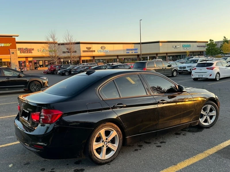 BMW 320 * 4dr Sdn 320i xDrive AWD * CARFAX * ЦЕНА ДО БГ, снимка 4 - Автомобили и джипове - 52877680