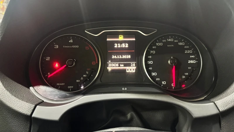 Audi A3 1.6 TDI, снимка 10 - Автомобили и джипове - 52918442