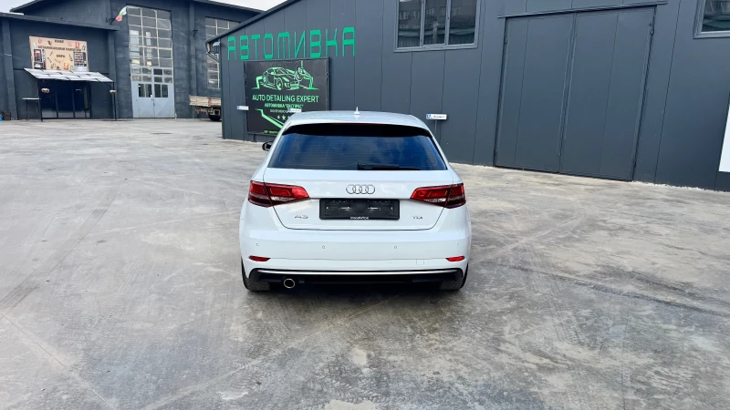 Audi A3 1.6 TDI, снимка 5 - Автомобили и джипове - 52918442