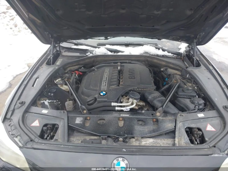 BMW 535 3.0l I xDrive, снимка 10 - Автомобили и джипове - 53534204