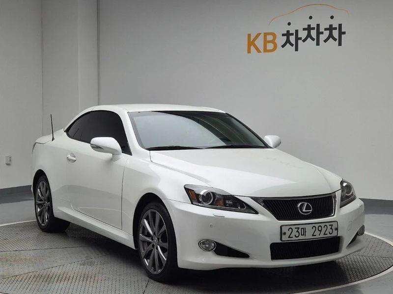 Lexus IS 2.5 Convertible| 204к.с.| ВКЛ.ТЕХНОТЕСТ, снимка 4 - Автомобили и джипове - 55118593