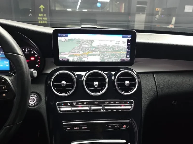 Mercedes-Benz C 200 САМО 30% АВАНС, снимка 14 - Автомобили и джипове - 56251408