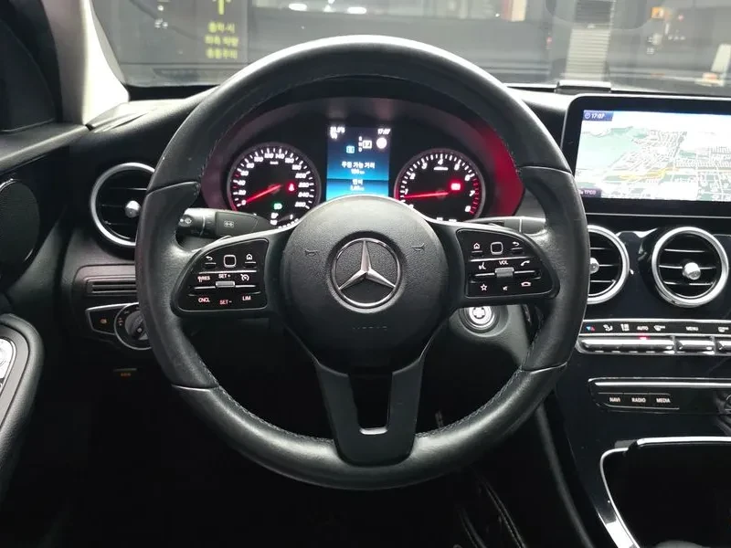 Mercedes-Benz C 200 САМО 30% АВАНС, снимка 13 - Автомобили и джипове - 56251408