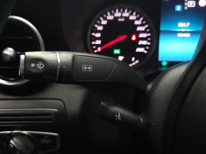 Mercedes-Benz C 200 САМО 30% АВАНС, снимка 17 - Автомобили и джипове - 56251408