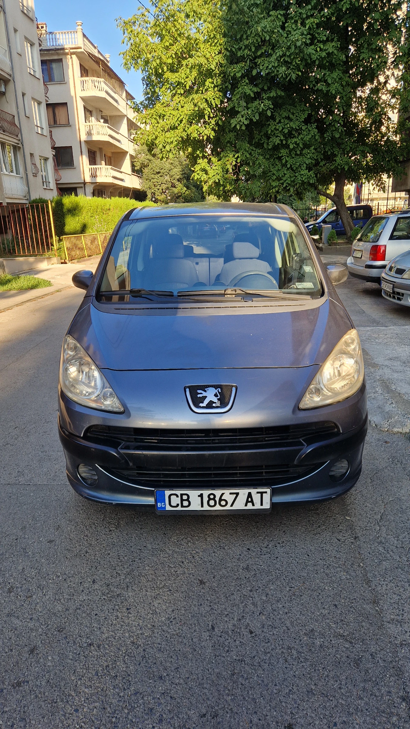 Peugeot 1007 1.4 - изображение 2