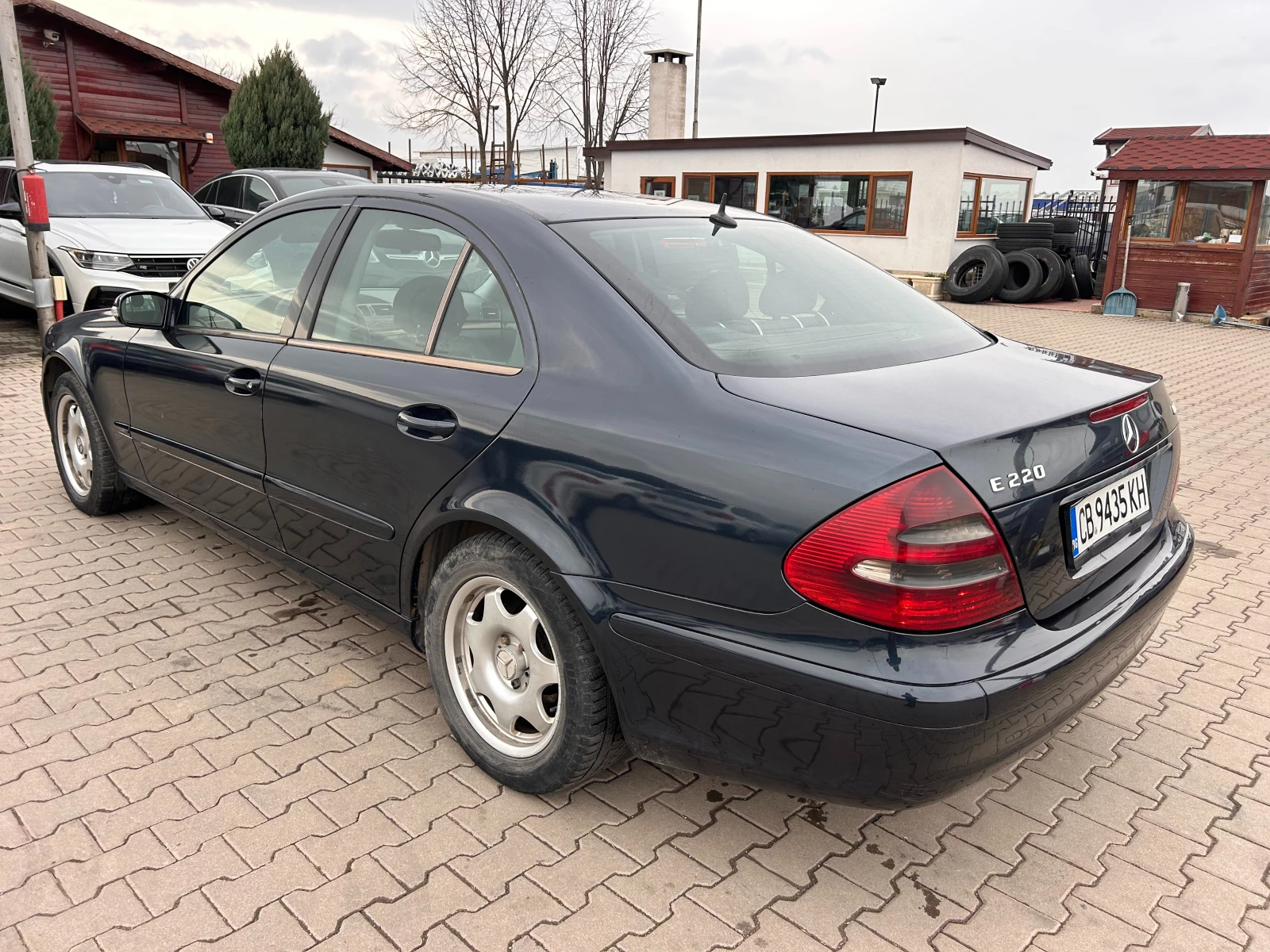 Mercedes-Benz E 220 CDI  - изображение 7