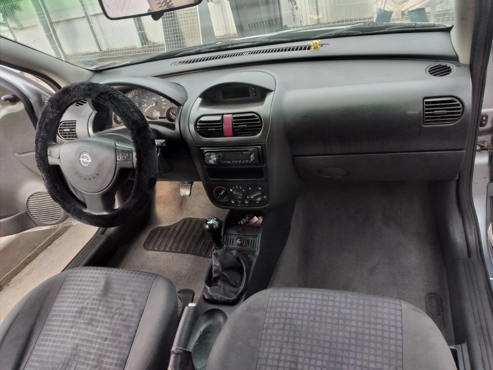 Opel Corsa 1.2 - изображение 2